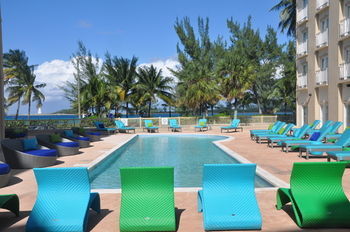 Sunset Resort Bahamas ナッソー エクステリア 写真